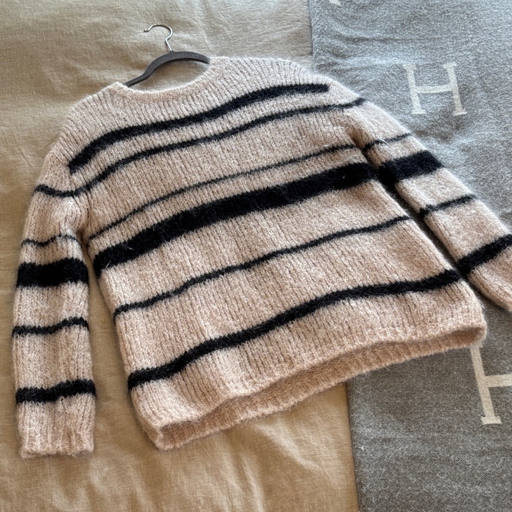 Pomandere mohair sweater